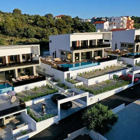 Villa Villa Ramarin 3 With Infinity Heated Pool, Jacuzzi And Sauna By The Sea In Rogoznica * Rogoznica (Sibenik-Knin)